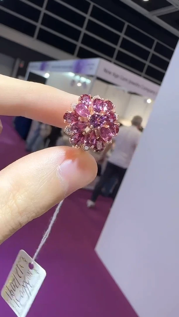 银S925镶嵌戒指石榴石繁花设计款