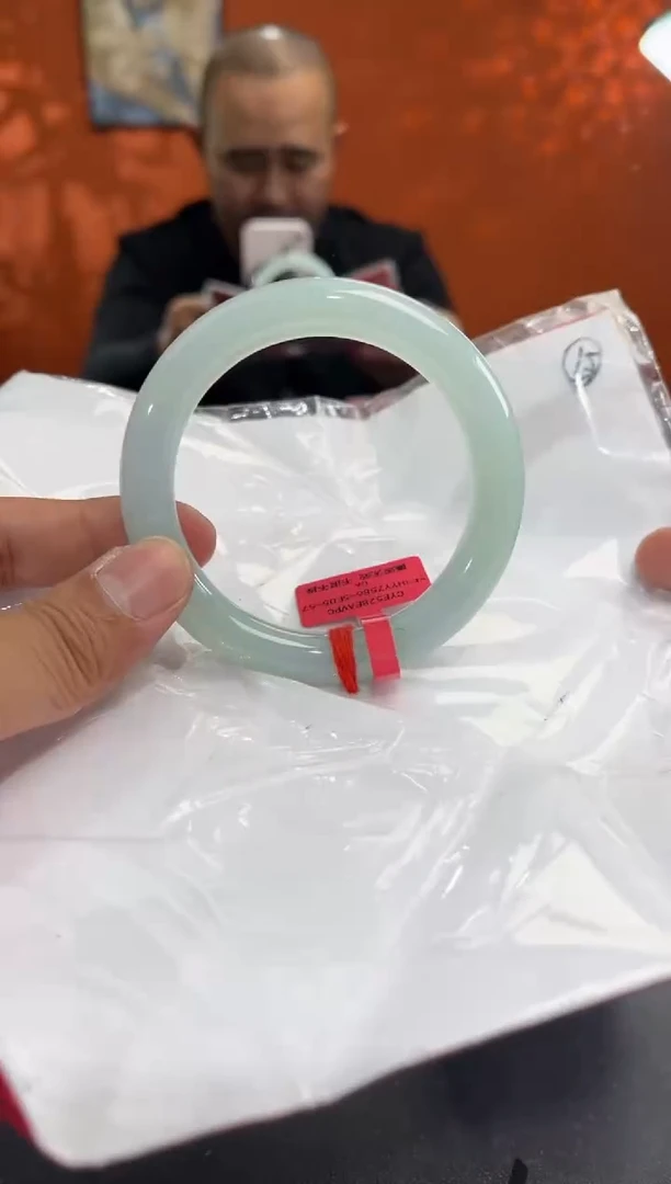 未镶嵌手镯翡翠翡翠手镯