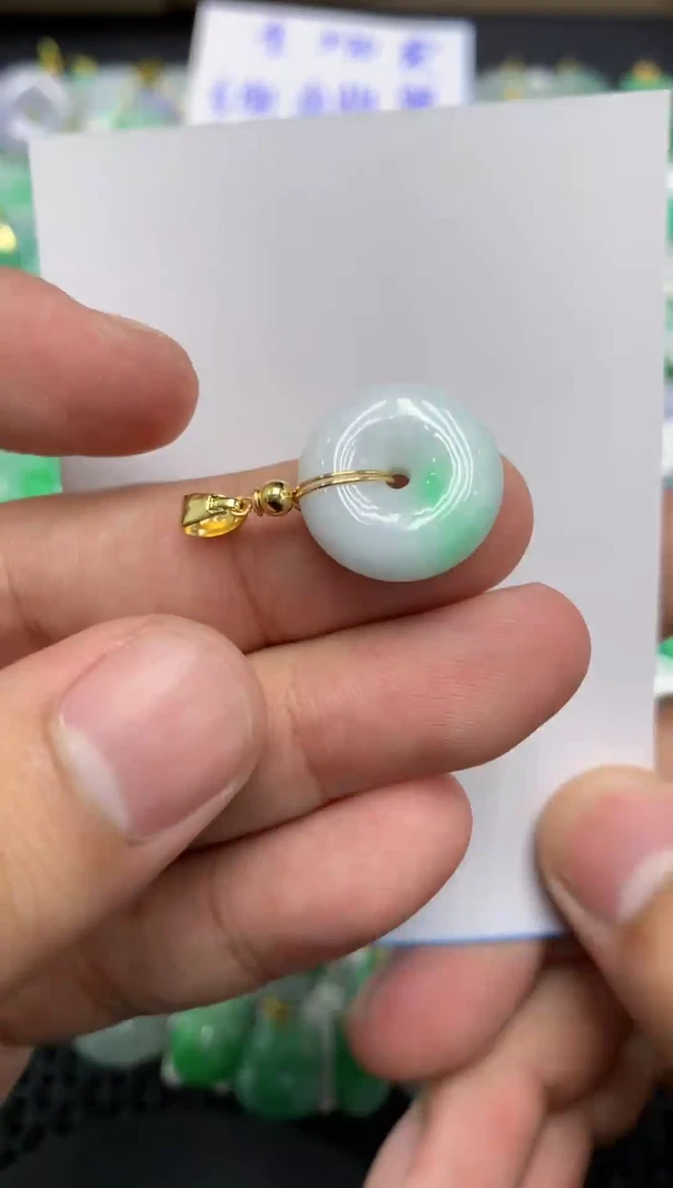 颈饰未镶嵌翡翠天然缅甸翡翠A货