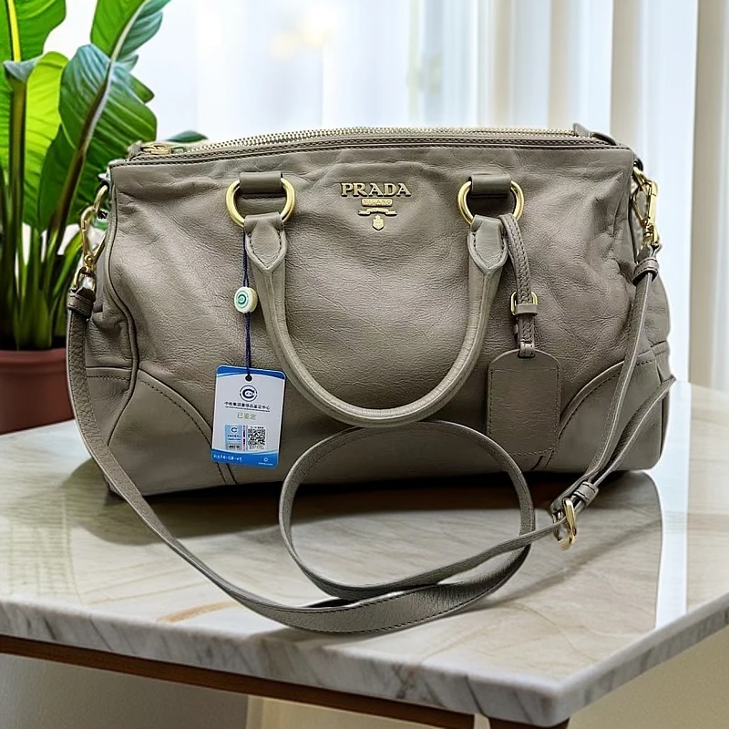 95新 Prada/普拉达 灰色单肩包 1131 8343