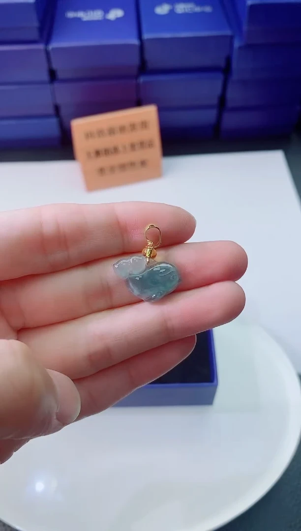 翡翠未镶嵌颈饰1111111111