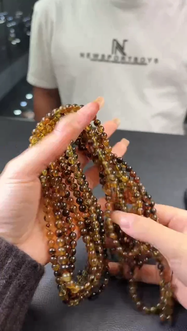 琥珀颈饰未镶嵌0103039（随机仅发一件）