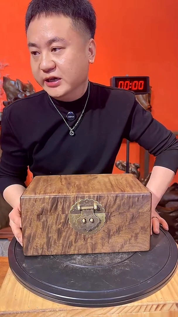 金丝楠连****厂小叶桢楠金丝楠木