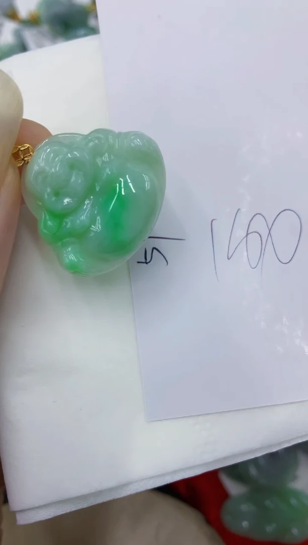 翡翠18K金镶嵌颈饰111111111111