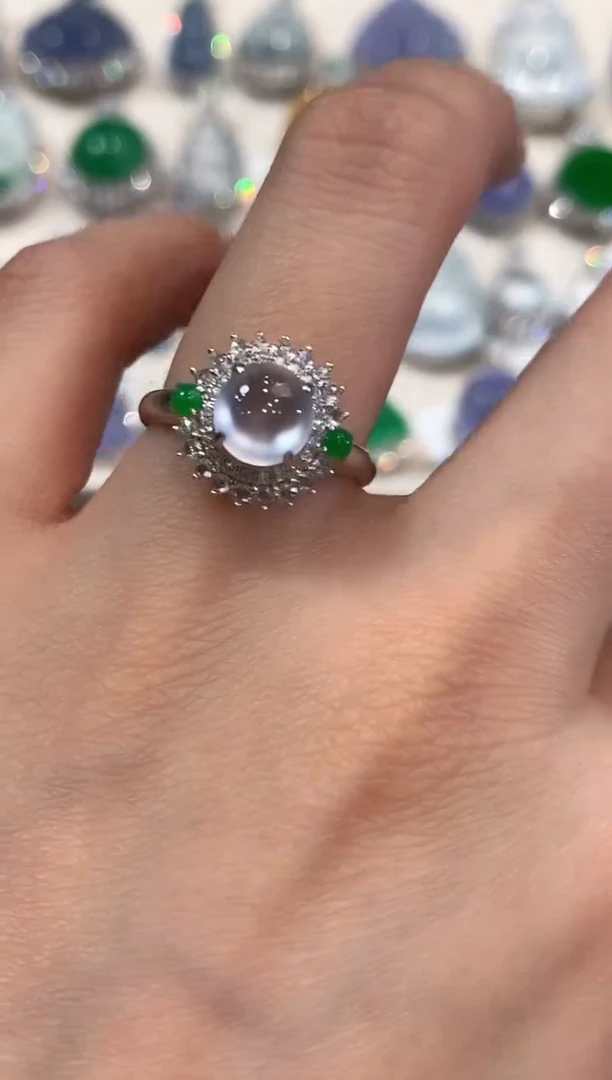 18K金镶嵌戒指翡翠a221