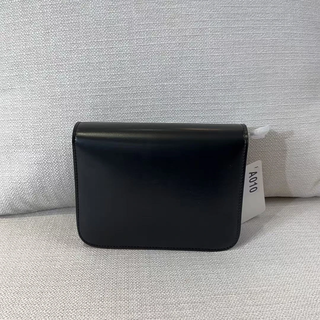 10黑色单肩包时尚百搭豆腐包