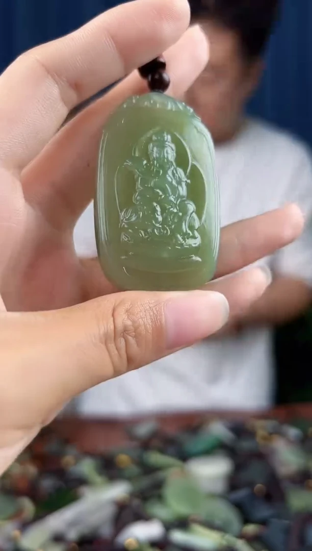 未镶嵌和田玉挂件拍一发一，多样性发货