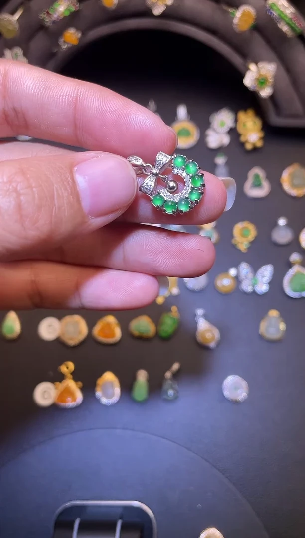 吊坠(不含链)银S925镶嵌翡翠虎*姐1