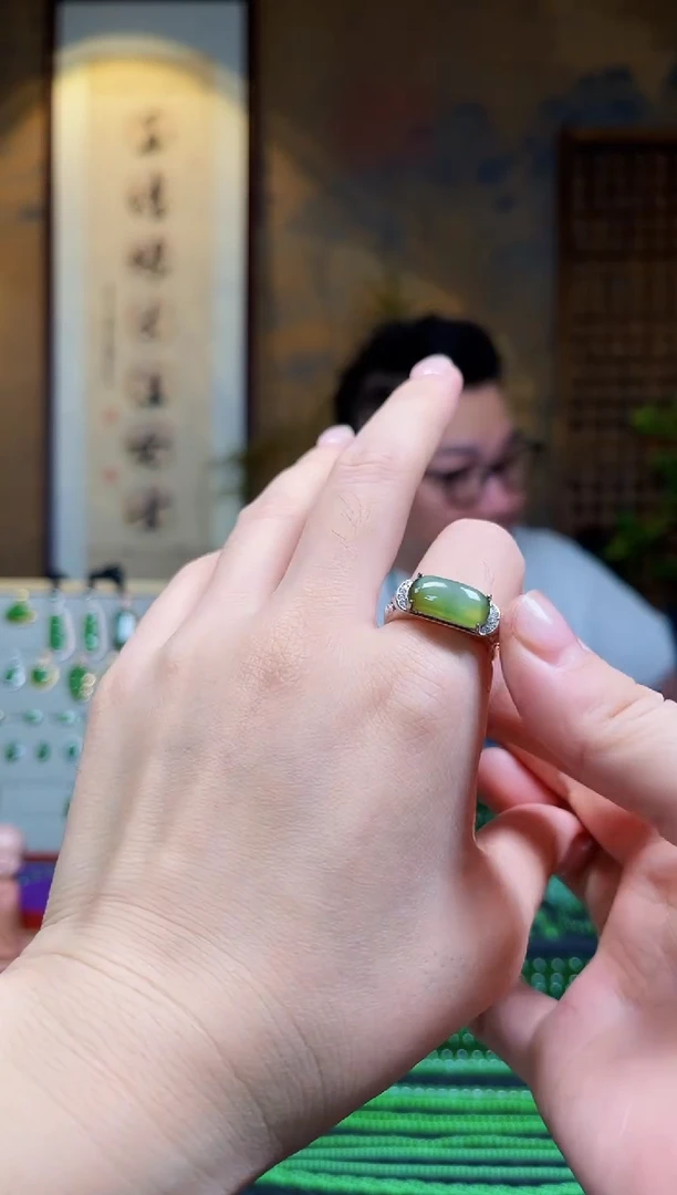 颈饰银S925镶嵌和田玉云***@猫眼马鞍戒指