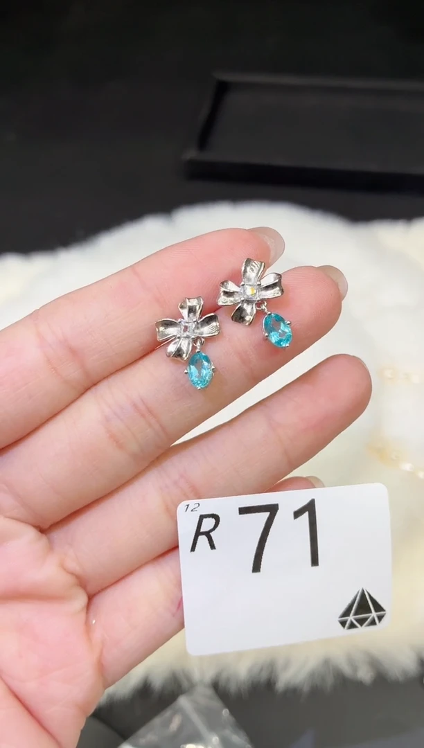 银S925镶嵌磷灰石耳饰多样性发一R71