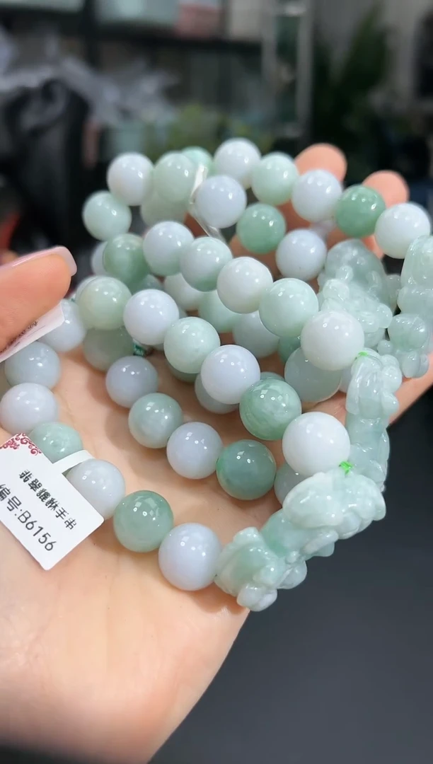 【闪购商品】翡翠手链未镶嵌 B6156 多样性发其一
