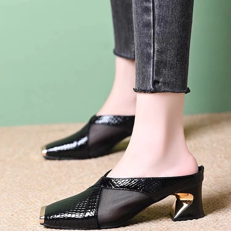 B【撤柜真皮】尖头粗跟凉拖鞋女夏季外穿中跟软皮2025年镂空懒人