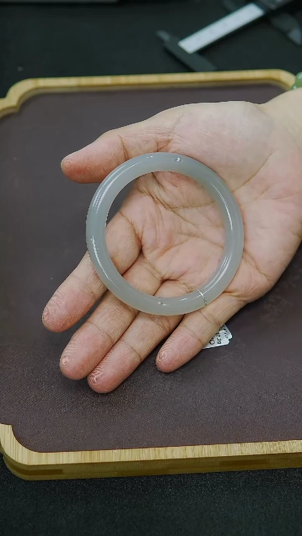 未镶嵌手镯和田玉60圈口  烟紫胖圆手镯