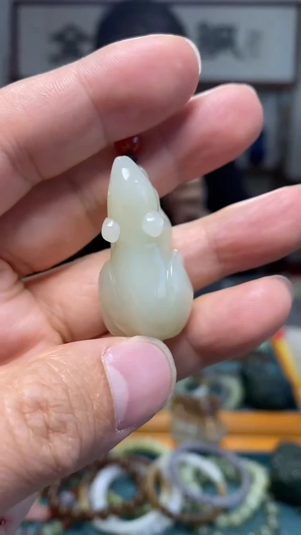 颈饰未镶嵌和田玉30