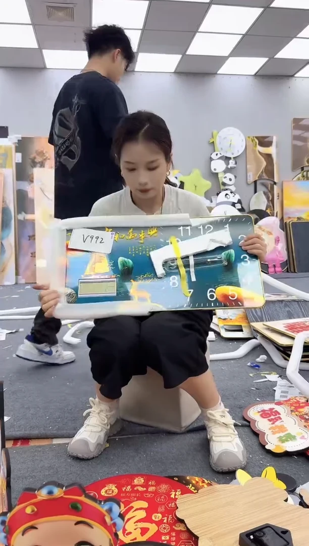 圆形孤品微瑕黑马闪购V992