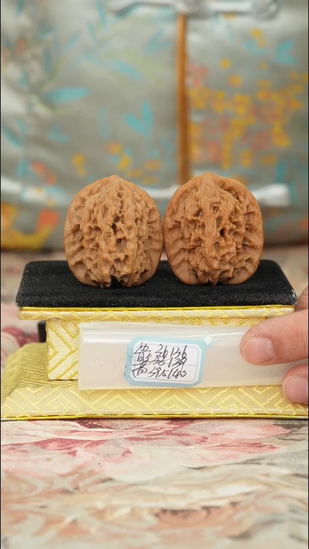 【闪购商品】文玩核桃把件非嫁接马老四