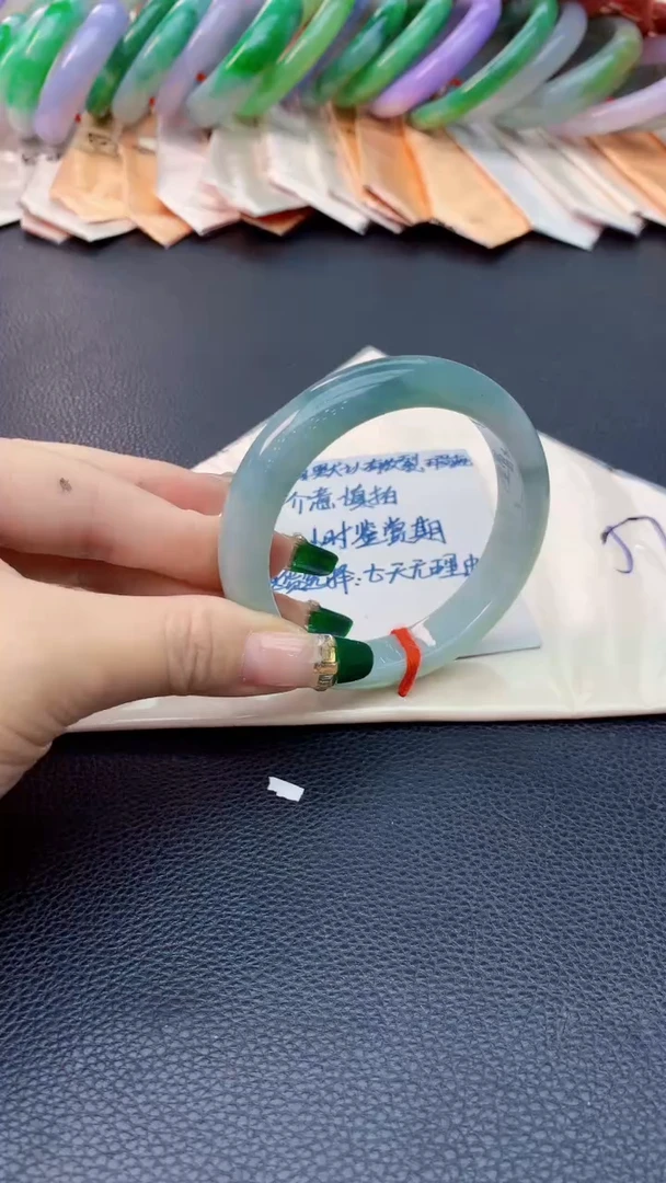翡翠手镯未镶嵌0332094202
