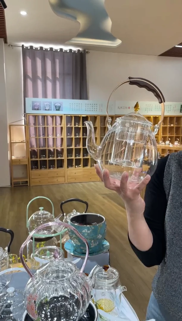 手工艺品玻璃水滴壶啊啊啊