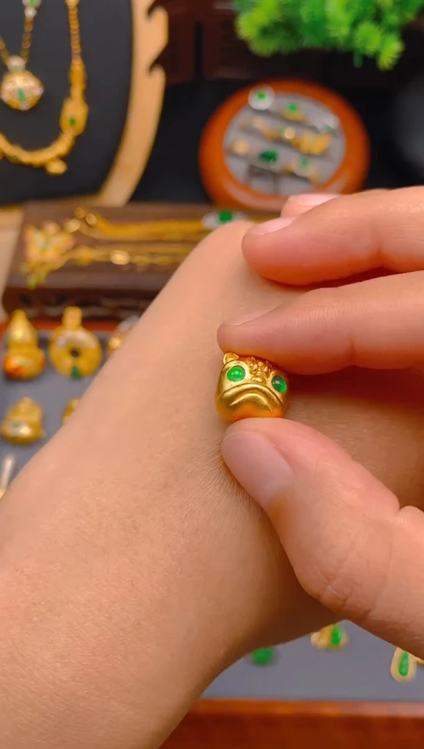 翡翠银S925镶嵌吊坠(不含链)醒狮