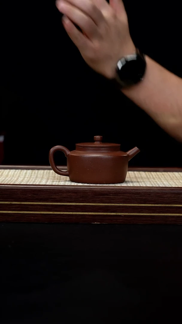 茶壶紫砂黄龙源 折肩宫灯 底槽清