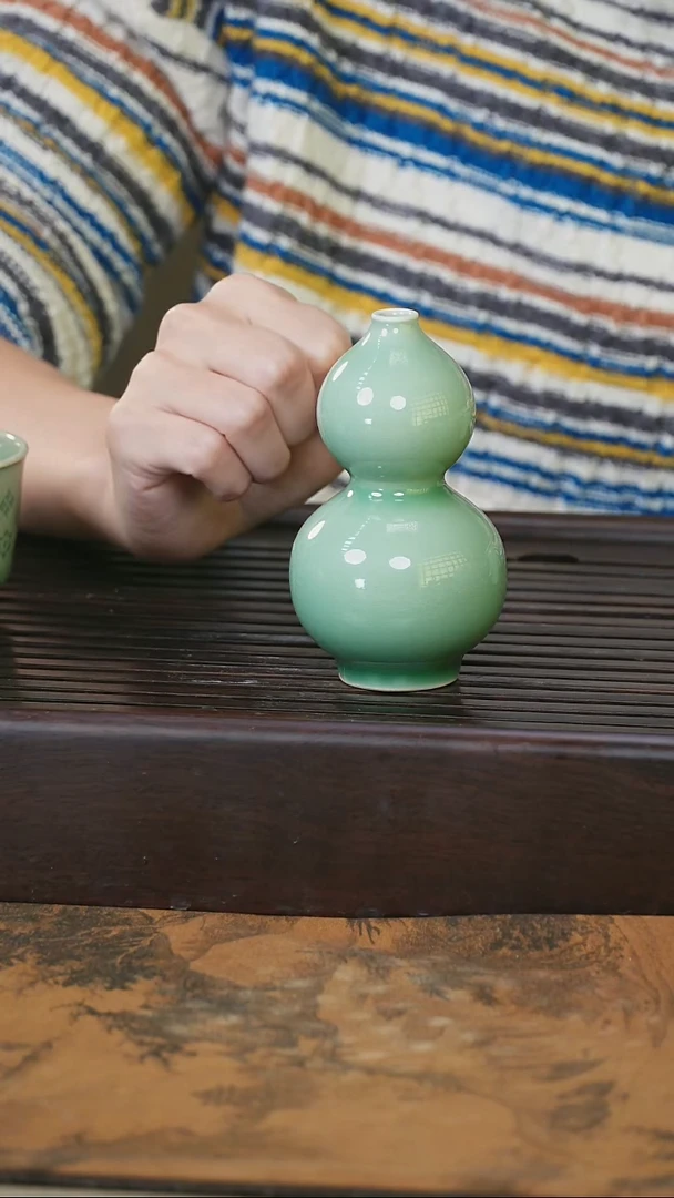 摆件望瓯陶溪川  梅子青葫芦