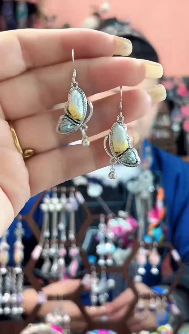 艺枝独绣手工饰品102