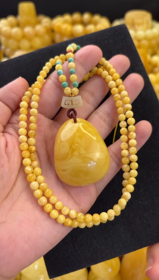 蜜蜡颈饰未镶嵌俄料石膏浓蜡妖花水滴