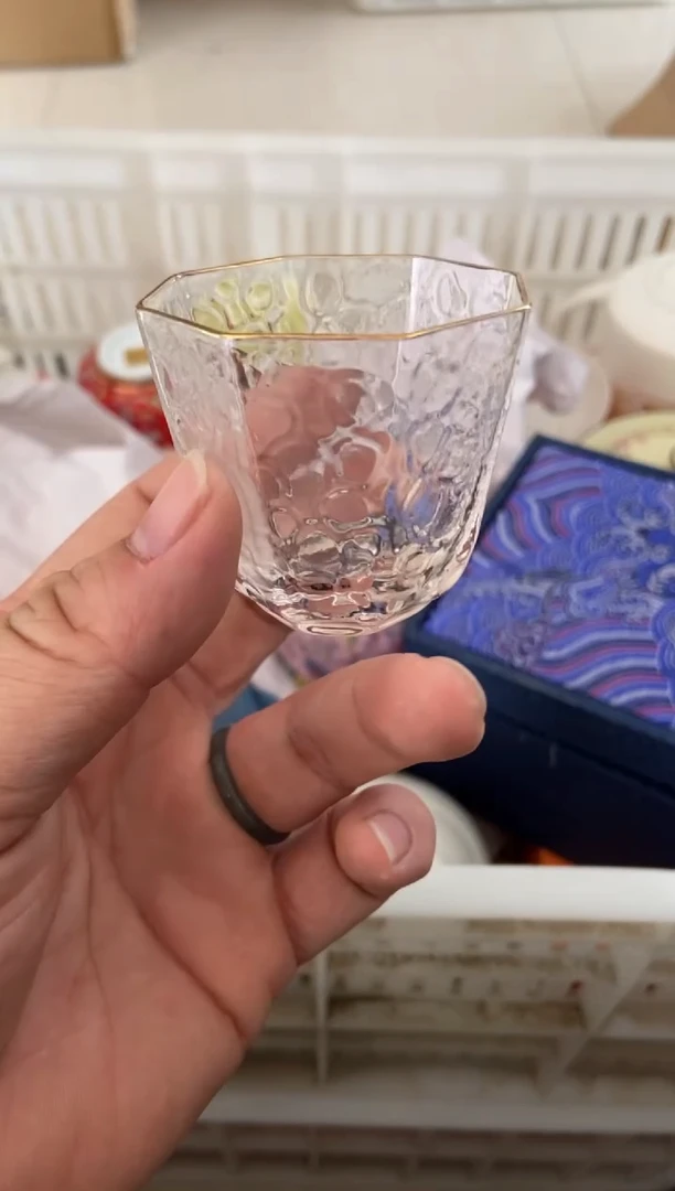 无运费险有瑕疵的摄影的产品有使用过的痕迹有点脏介意勿拍