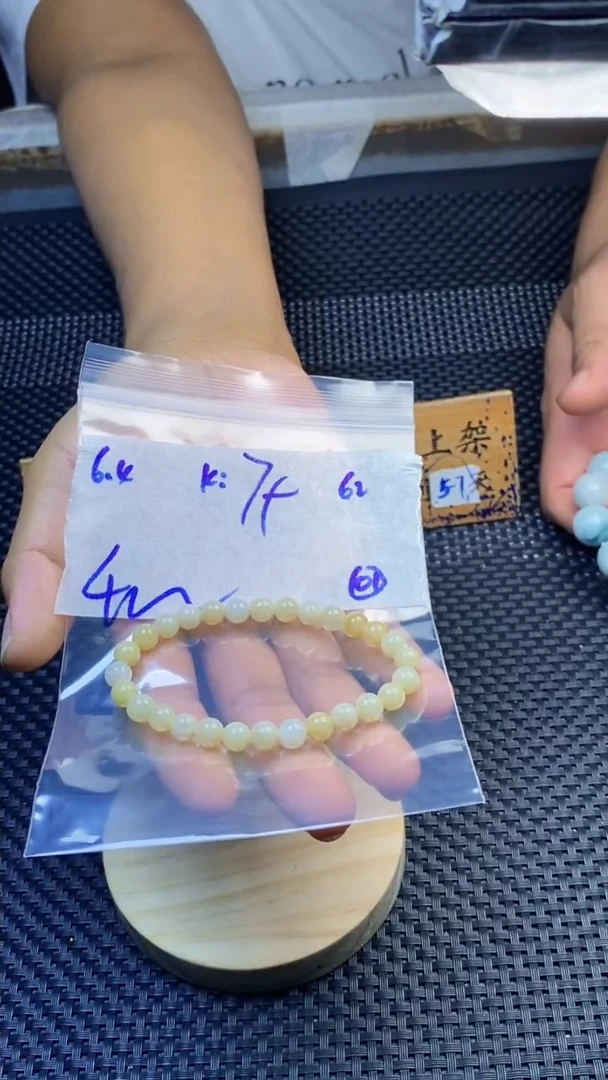 定制翡翠未镶嵌天然缅甸A货翡翠，多样性发货只发其一