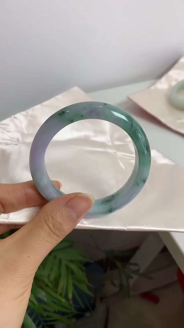 未镶嵌手镯翡翠56三彩