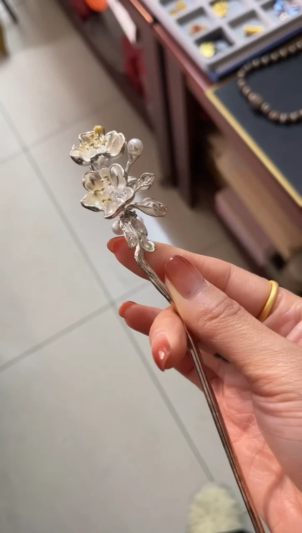 【闪购商品】金银错梅花珐琅发簪