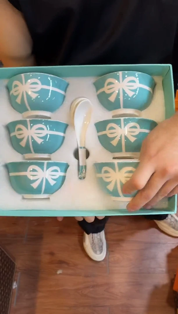 杯鸿辉家品牌瓷器，京东包邮！