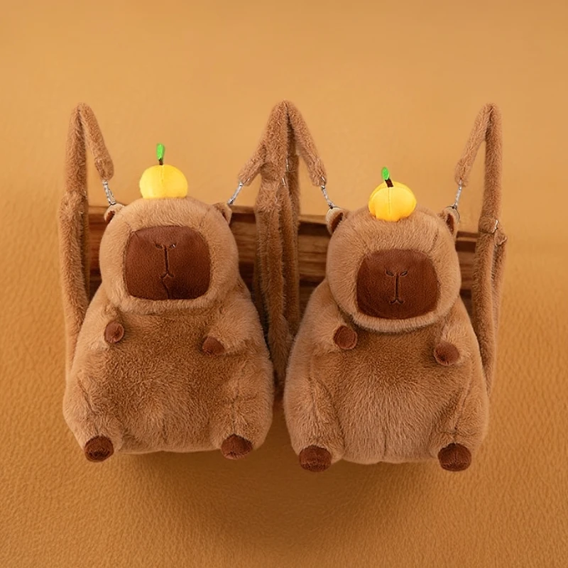 卡皮巴拉水豚双肩包玩偶公仔包优趣优品大容量卡通网红丑萌毛绒包