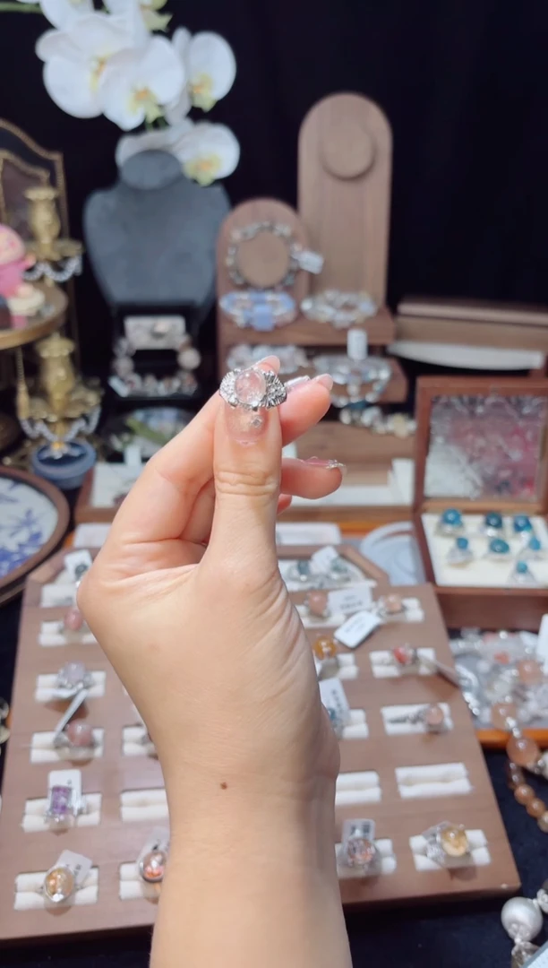 【闪购商品】水晶手链银S925镶嵌钢丝兔毛