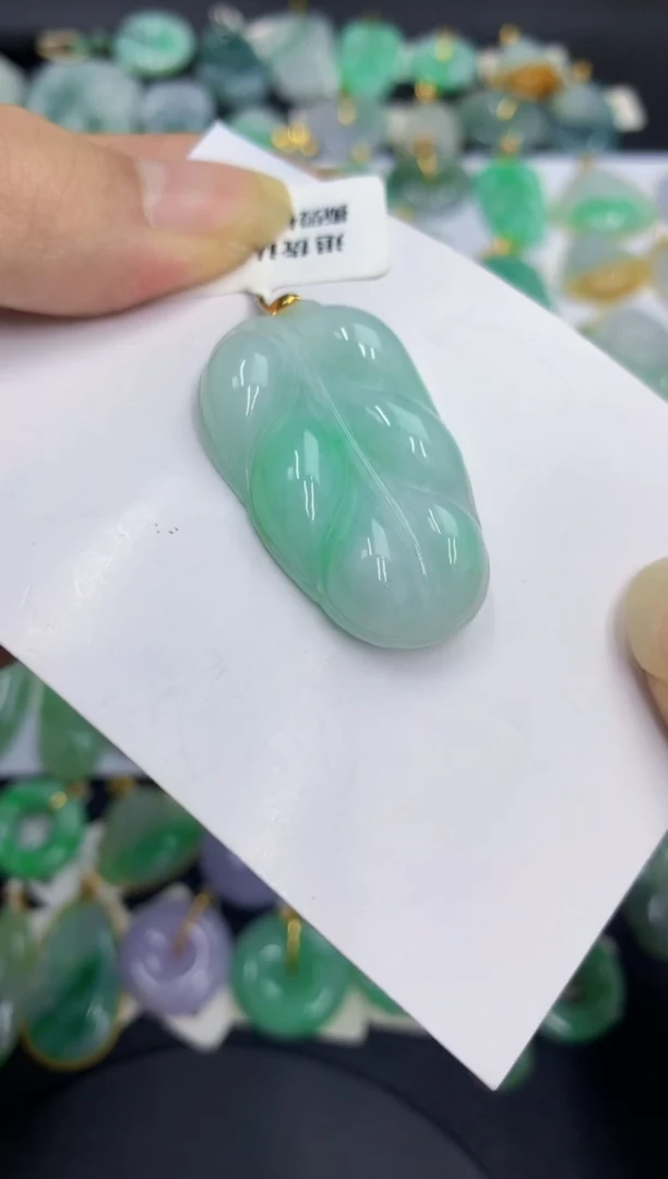 翡翠未镶嵌颈饰缅甸翡翠a货