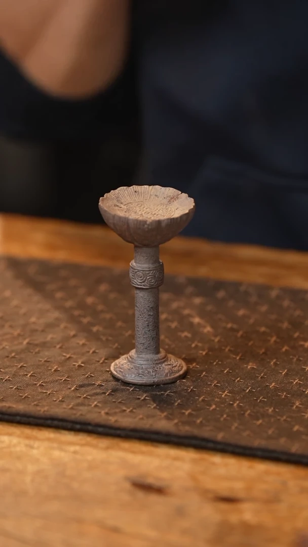 【闪购商品】MY303烛台木岩直的