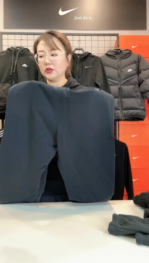 7469飞人长裤XL码160斤-180斤不退换