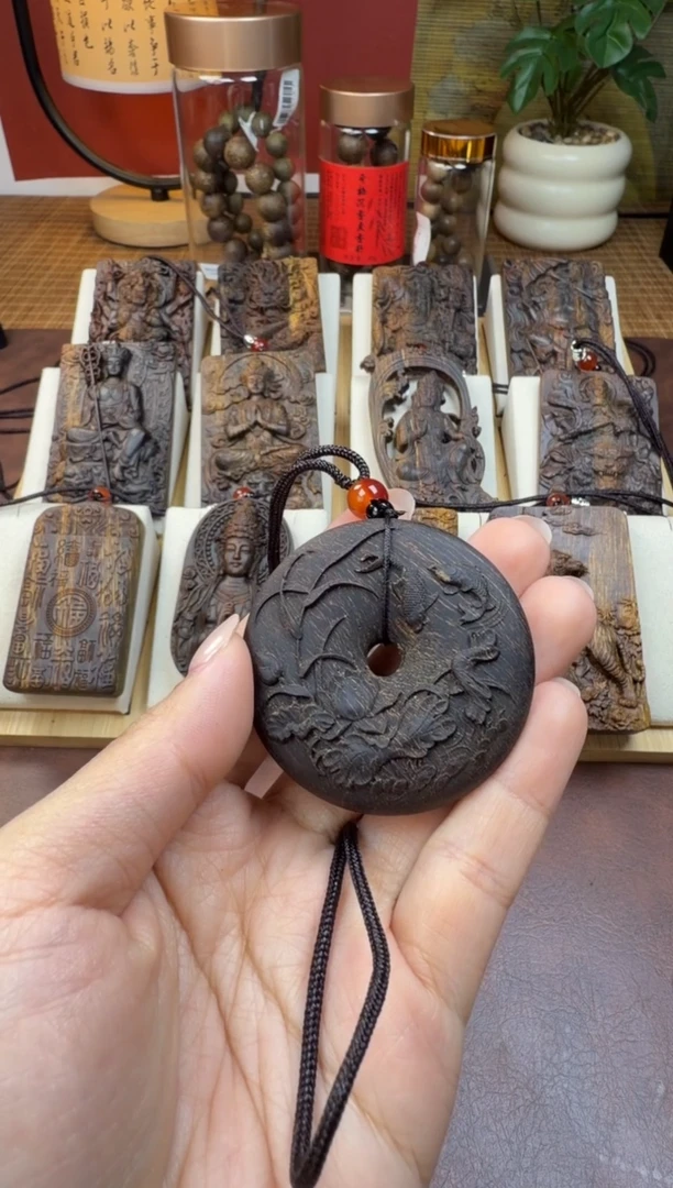 木木雕款芽庄  平安扣 荷塘月色 5cm 送养香瓶