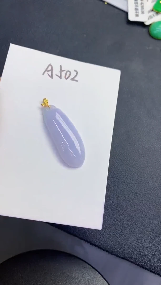 颈饰18K金镶嵌翡翠缅甸天然翡翠A货