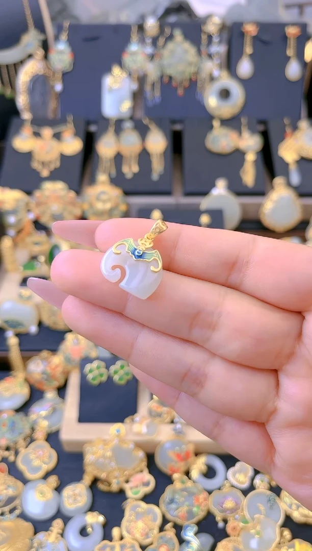 【闪购商品】和田玉吊坠银S925镀金镶嵌吉祥如意吊坠