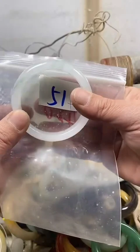 【闪购商品】石英质玉手镯未镶嵌5556