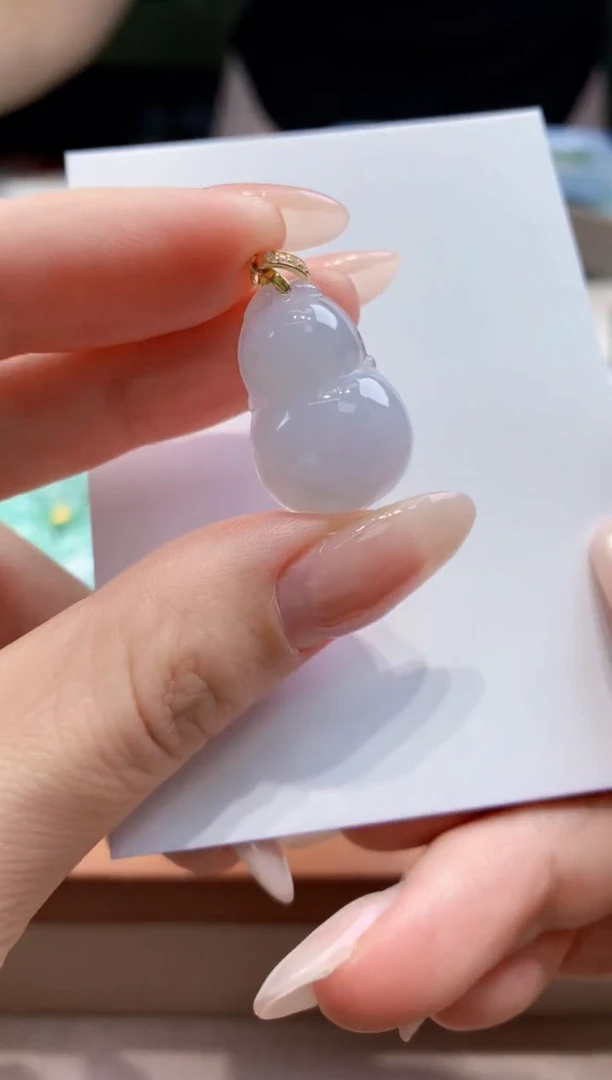 翡翠未镶嵌颈饰天然A货翡翠挂件