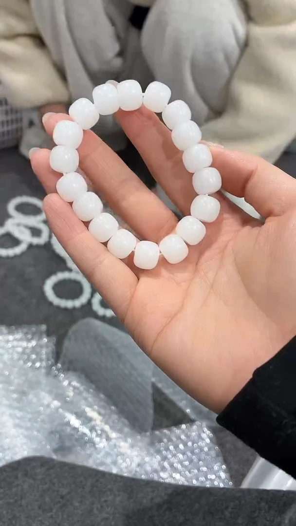 【慧慧甄选】高端轻奢手链多样性发货HF3990S