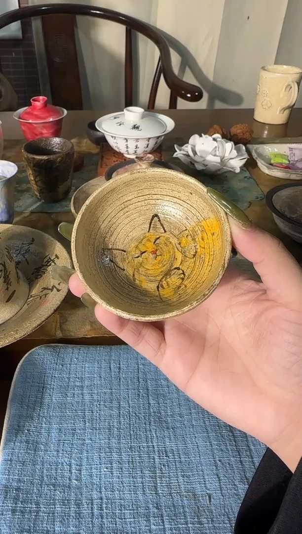 瓷片未***吧微瑕手作粉引手绘喵咪普洱杯