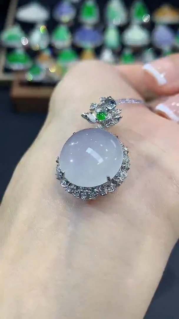 吊坠(不含链)18K金镶嵌翡翠A28