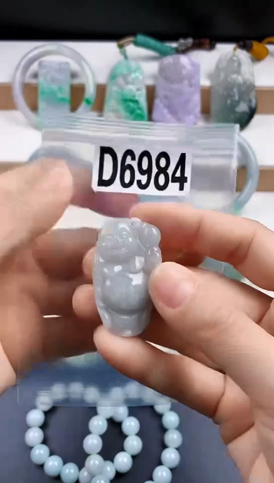 颈饰未镶嵌翡翠天然翡翠吊坠挂件