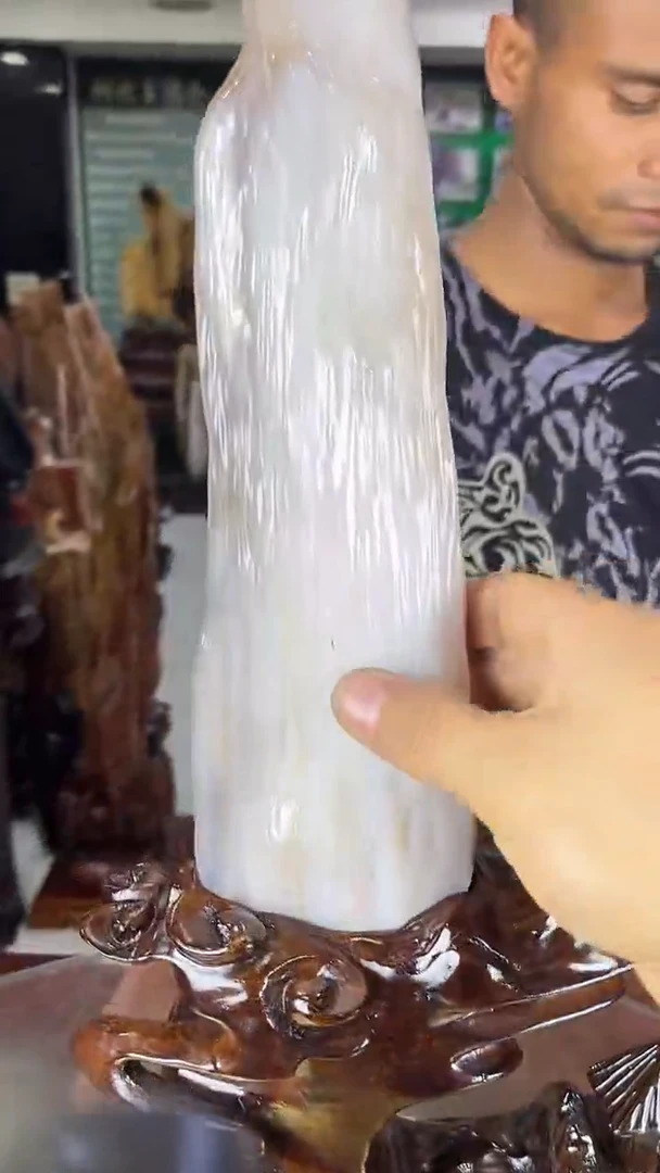 缅甸天然树化玉摆件