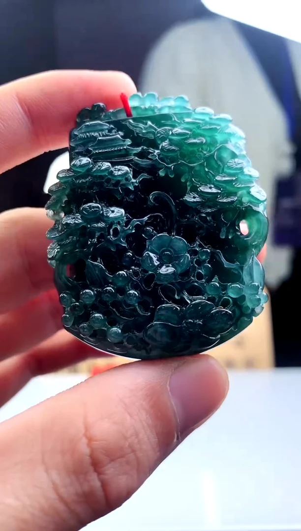 【闪购商品】定制翡翠未镶嵌天然A货翡翠挂件（拍一发一）