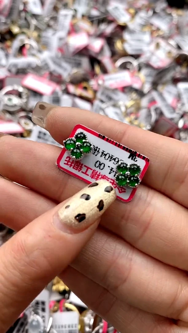 【闪购商品】翡翠戒指银S925镶嵌22222222    9