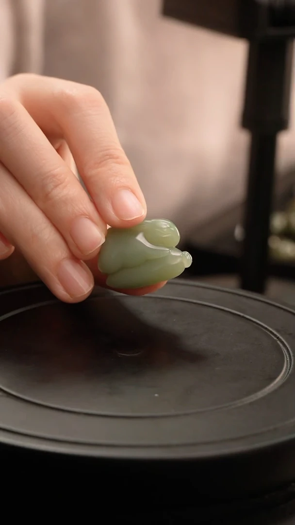 未镶嵌和田玉挂件D*ι碧玉夹层料粉青小兔子可爱版-干净细腻